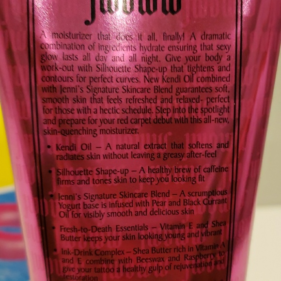 Bronzing tanning lotion and firming body moisturiz - Picture 4 of 5